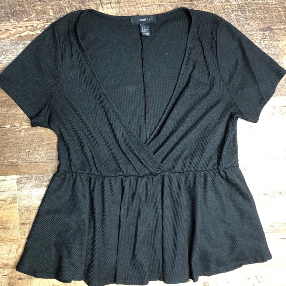 Forever21 black pendulum top